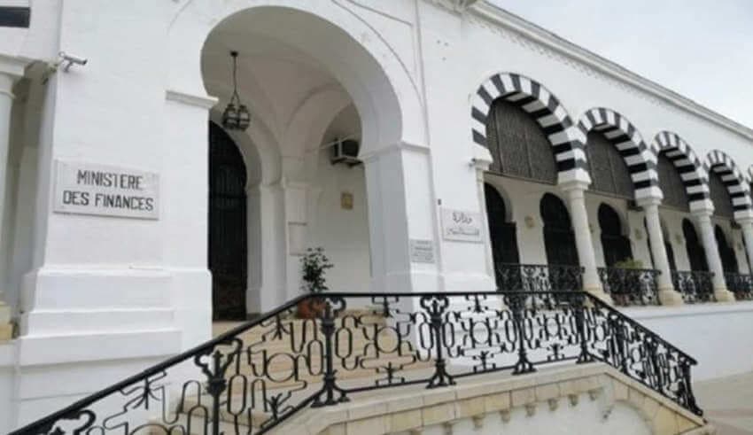 La “patente” passe en ligne : le temps administratif devient un coût de capital