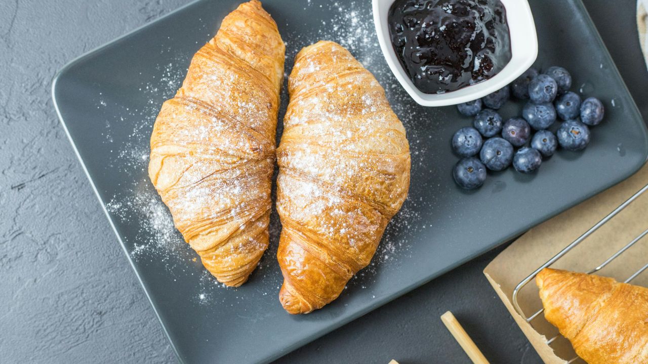 Croissants Maison au Beurre