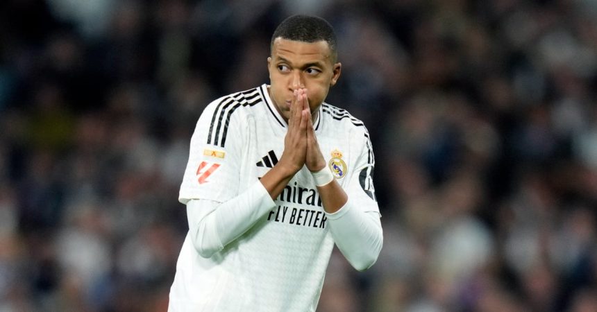 Mbappé mis à l’écart, la sanction
tombe