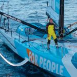 Grosse tuile sur le Vendée
Globe !