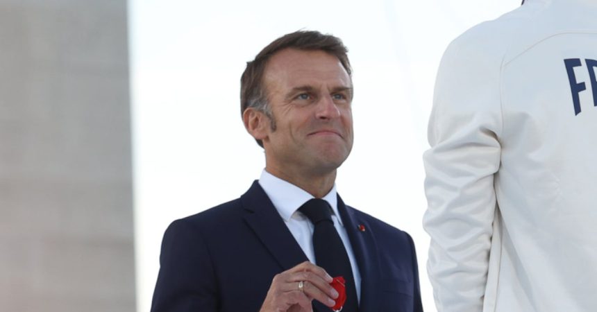 Emmanuel Macron, un mensonge
dénoncé