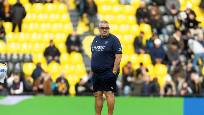 Top 14 – Christophe Urios (Clermont) : " Si on continue avec cet état d’esprit, ce club regagnera bientôt"