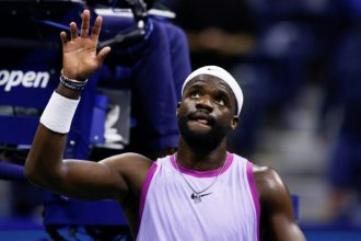 Constant Tiafoe, père de Frances : « Je ne pouvais pas payer de baby-sitter, donc j’emmenais les enfants au travail »