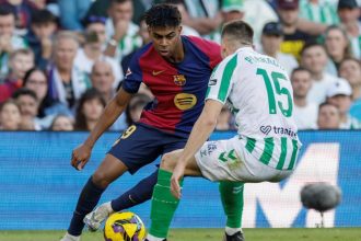 FC Barcelone : Hansi Flick tire la sonnette d’alarme