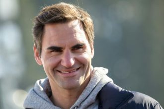 Federer rend visite à un ancien collègue du circuit à l’entraînement