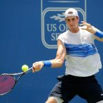 Isner révèle le test antidopage le plus improbable qu’il a vécu : « On m’a suivi dans les toilettes d’un aéroport »