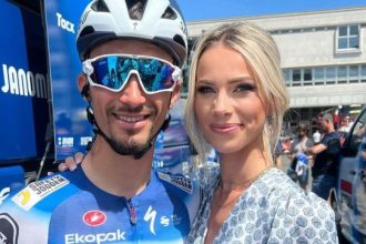 Fin de l’histoire et grosse émotion
pour Alaphilippe et Rousse