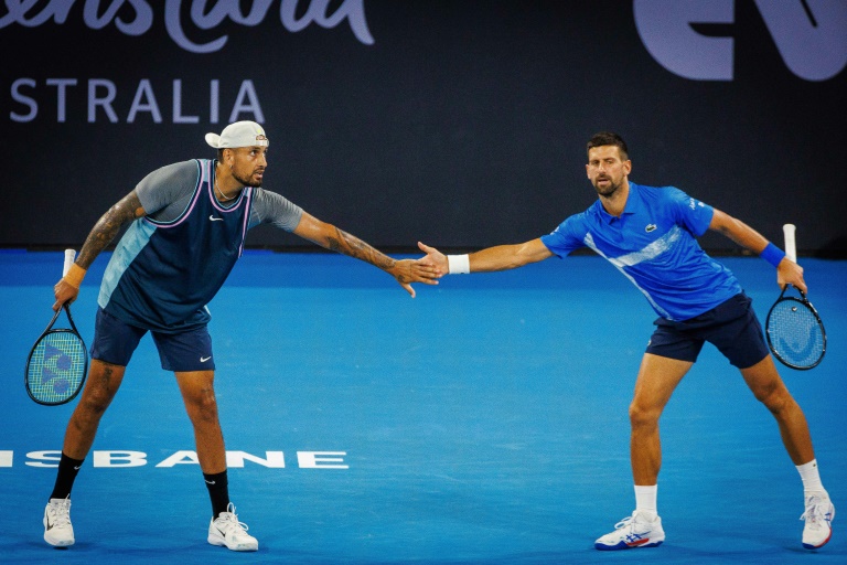 ATP/Brisbane: associé à Kyrgios, Djokovic lance sa saison par un succès en double