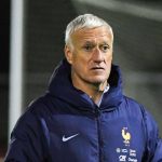 « Merci et au revoir »,
Deschamps poussé dehors par ses joueurs !