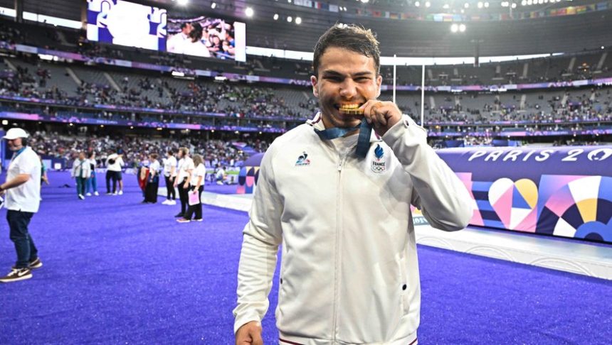 XV de France – Deuxième sportif préféré des Français, Antoine Dupont perd une place d’après un baromètre Odoxa