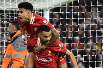 Premier League : Liverpool arrache le nul à dix contre onze, Arsenal cale face à Everton