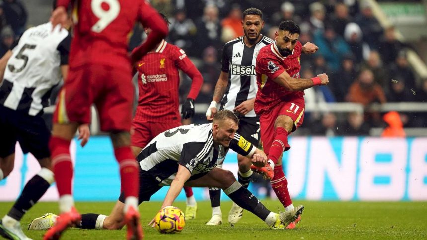 Premier League : Liverpool accroché par Newcastle dans un match fou, Chelsea solide dauphin, Manchester City se refait la cerise