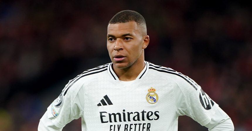 Kylian Mbappé à l’écart, la troublante
décision