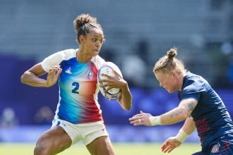 Rugby à 7 - Anne-Cécile Ciofani revient sur le tournoi de Dubaï : "Lors de la remise des maillots, j’ai remercié les filles"