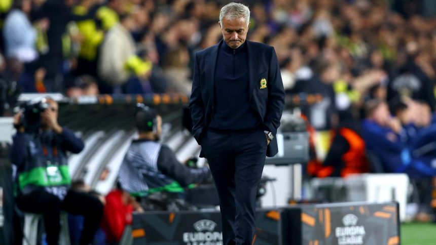 Fenerbahçe : José Mourinho ne fait déjà plus l’unanimité en Turquie