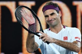 Une raquette de Federer vendue à plus de 20 000 euros aux enchères !