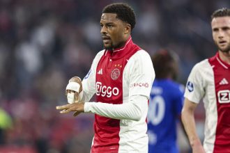 Ajax : Chuba Akpom ouvre la porte à la Ligue 1 !