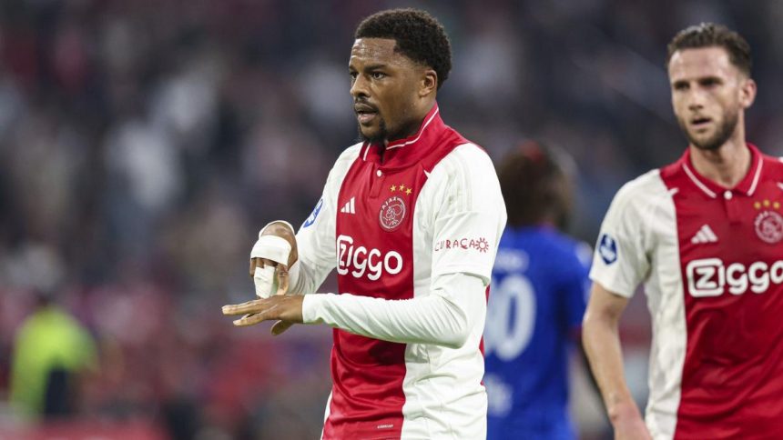 Ajax : Chuba Akpom ouvre la porte à la Ligue 1 !