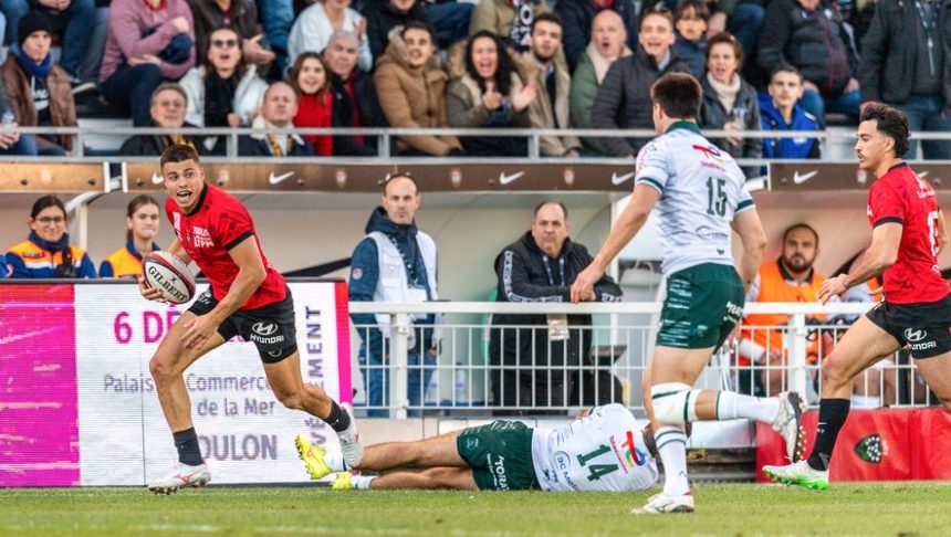 Top 14 - Toulon se fait plaisir face à Pau et monte sur le podium