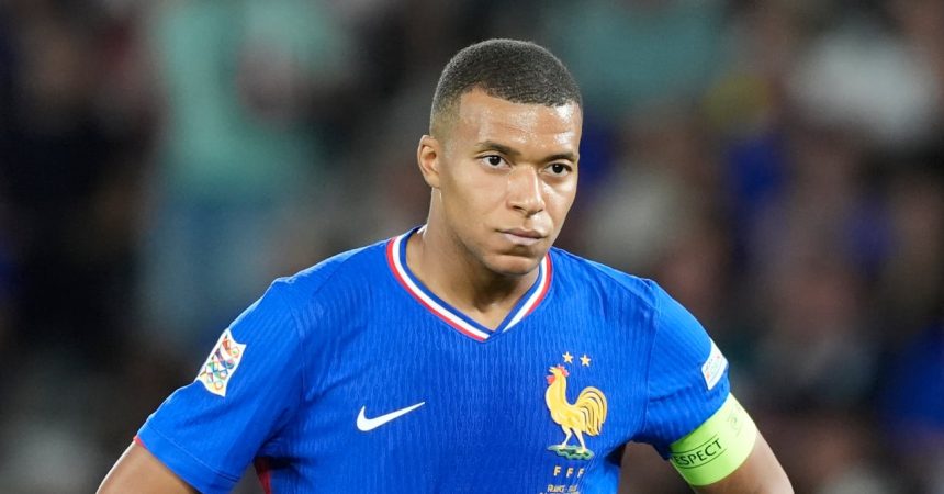 Kylian Mbappé écarté des Bleus pour la
Croatie !