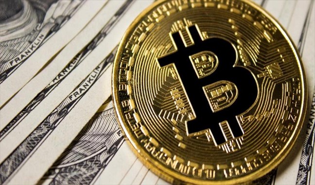 Le Bitcoin flirte avec les 90.000 dollars, un record