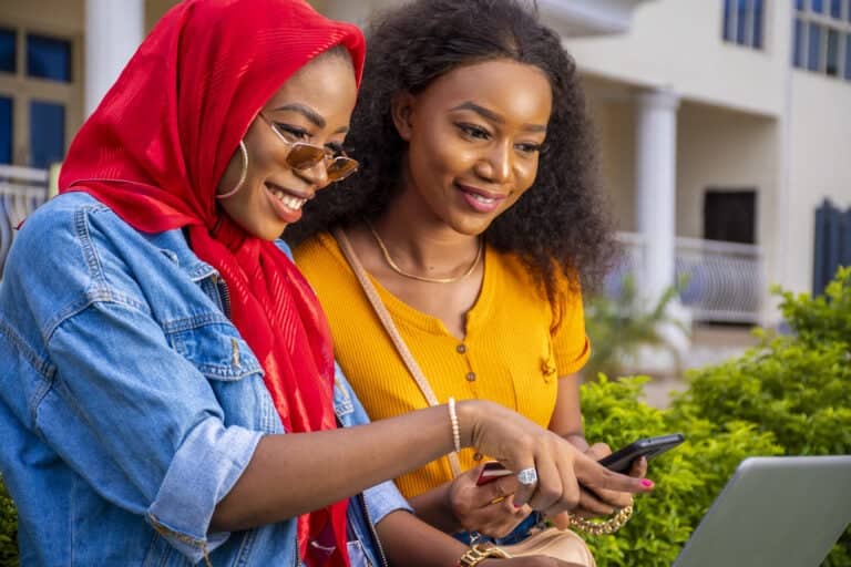 Opportunité pour les femmes africaines : WiDEF offre un financement pour booster l’accès à la technologie numérique