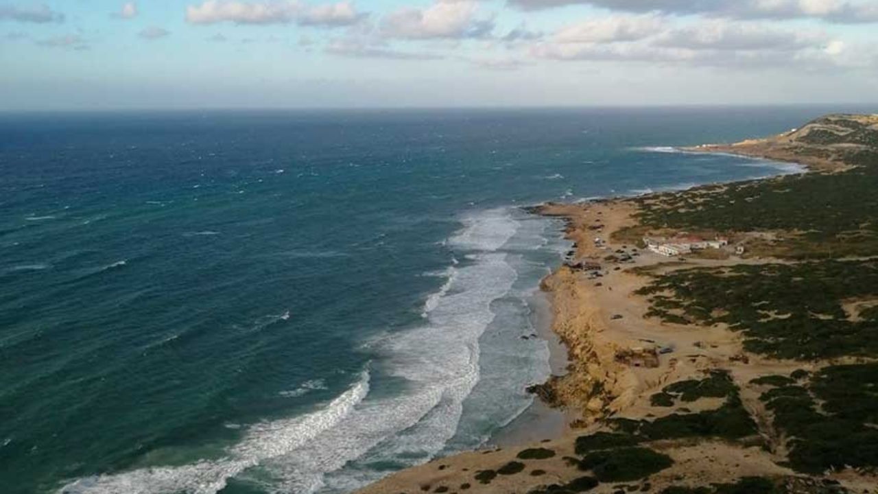 Érosion Côtière : Plus de 50% des Plages Tunisiennes en Danger